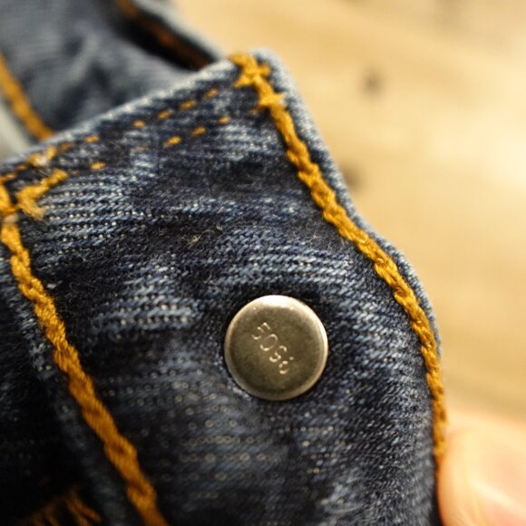 Levi’s 501 Cutoff Denim Shorts Women’s W32 Blue Distressed High-Rise Button Fly - Picture 10 of 13